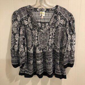 Fig and Flower Women's Boho V-Neck Top, Size L